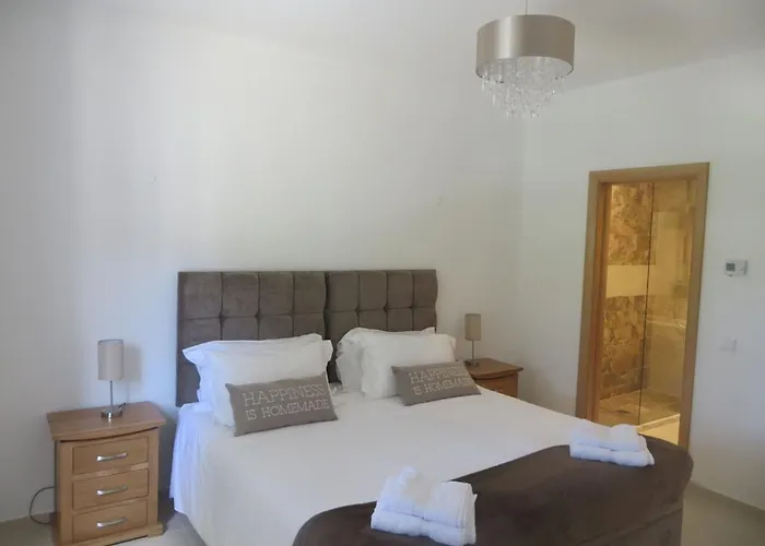Luxury With Private Pool Walking Distance To And Marina * Картейра