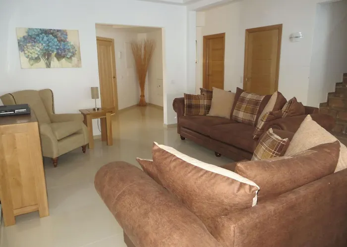 Luxury With Private Pool Walking Distance To And Marina Вилла